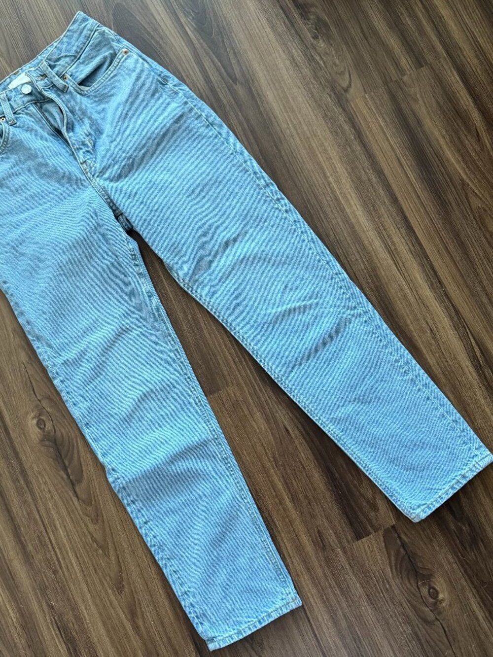 h&m light wash high waist high rise jeans